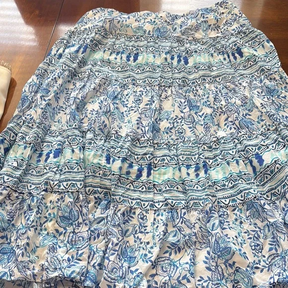 Chaps Blue and Cream Floral A-Line Skirt - Picture 1 of 5
